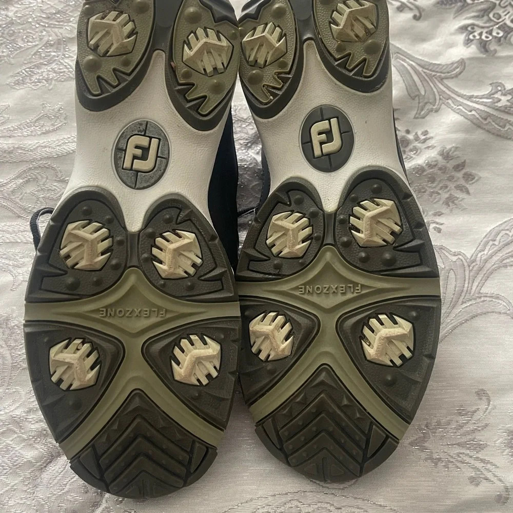 FootJoy Men's Black Athletic Shoes like new